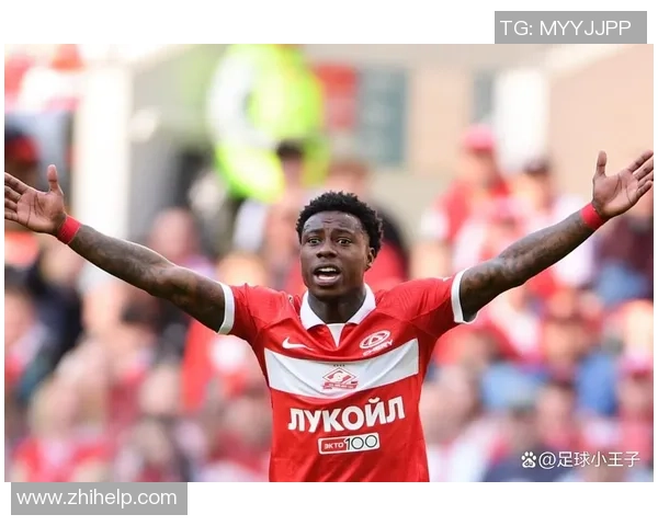 足球球星赛场内外穿搭风格与个性魅力全方位解析